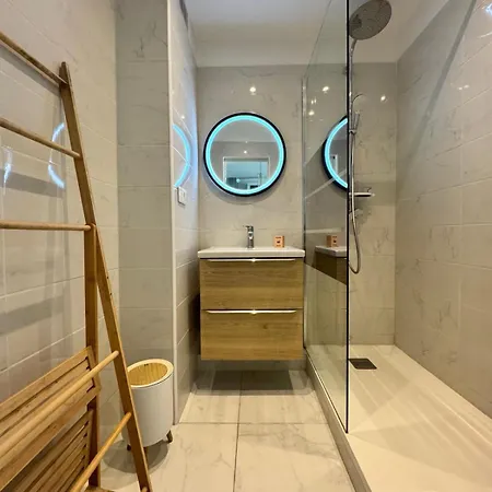 Apartment D'este - 4 Prs - Clim - 300m - Piscine-parking En Option Juan-les-Pins