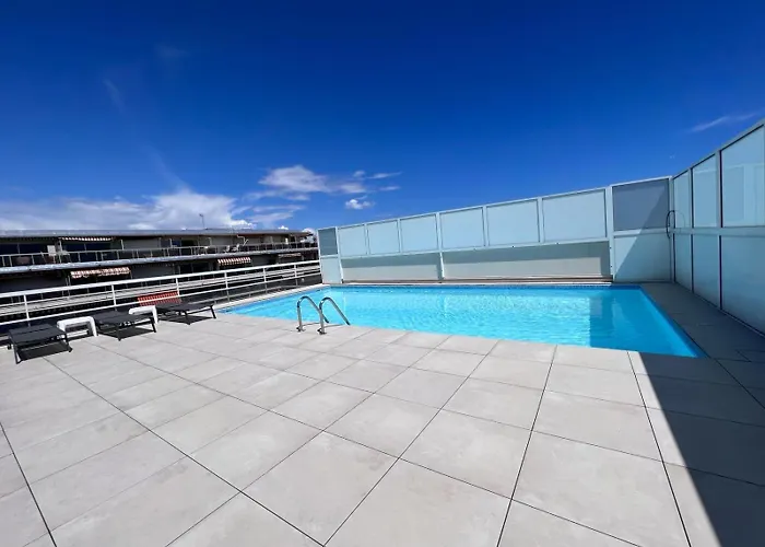 D'este - 4 Prs - Clim - 300m - Piscine-parking En Option