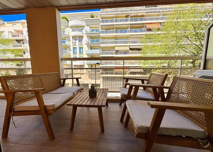 D'este - 4 Prs - Clim - 300m - Piscine-parking En Option Juan-les-Pins